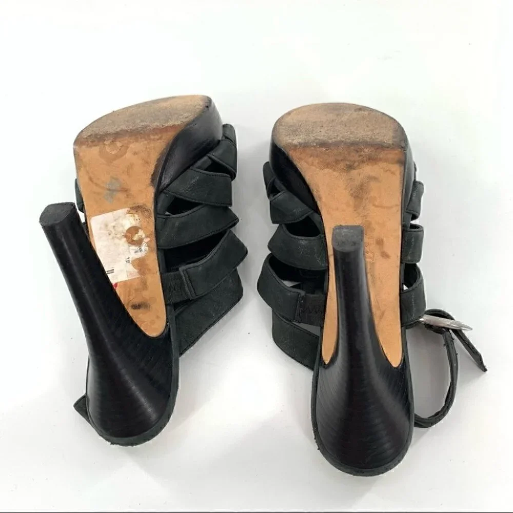 Via Spiga Womens platforms size 8 gray suede strappy cage chunky